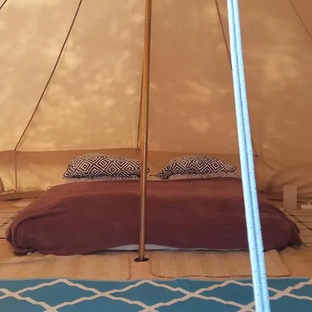 Glamp Natura Kryspinów Luksusowy namiot Cholerzyn